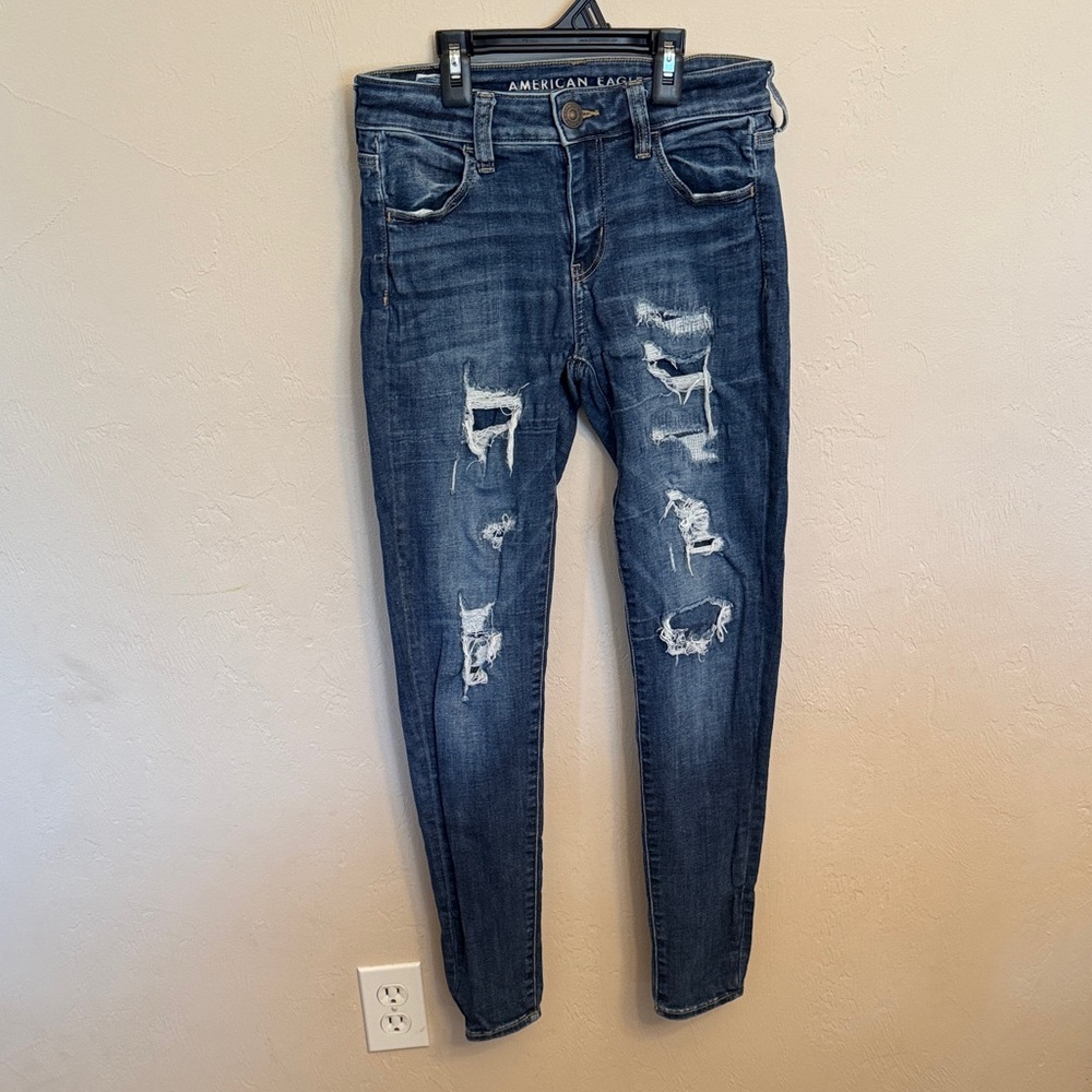 American Eagle Women's Ripped Dark Blue Skinny Jeans